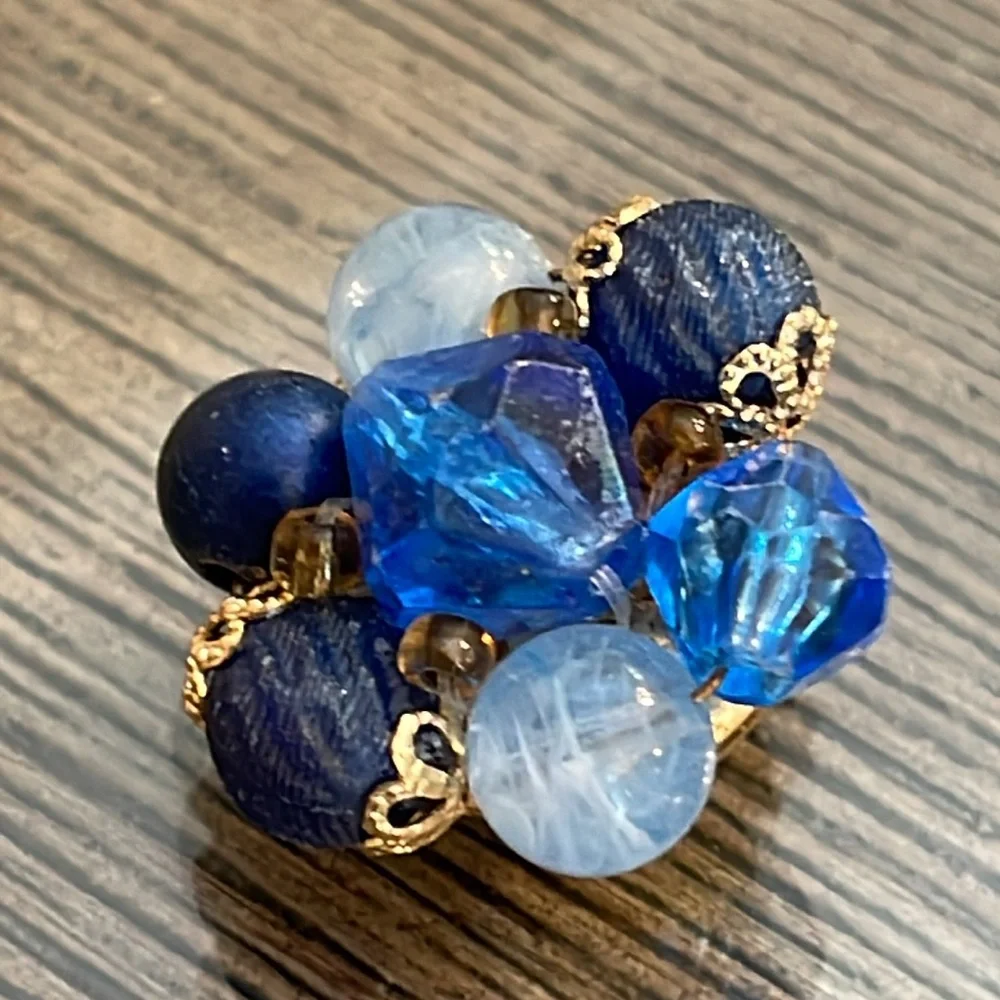 Vintage Shades of Blue Cluster Clip Earrings